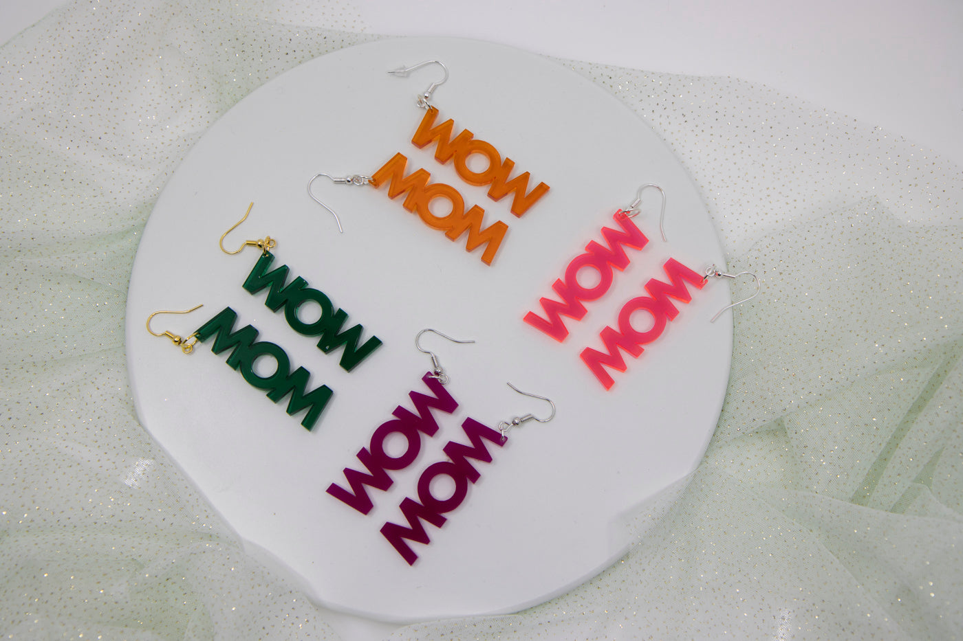 Worddrops MOM WOW  – Statement text Ohrringe aus Acrylglas