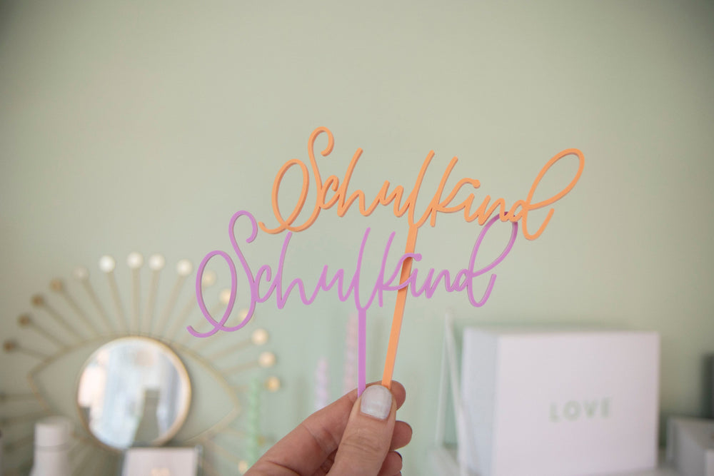 Schulkind Cake Topper aus Acryl zur Einschulung